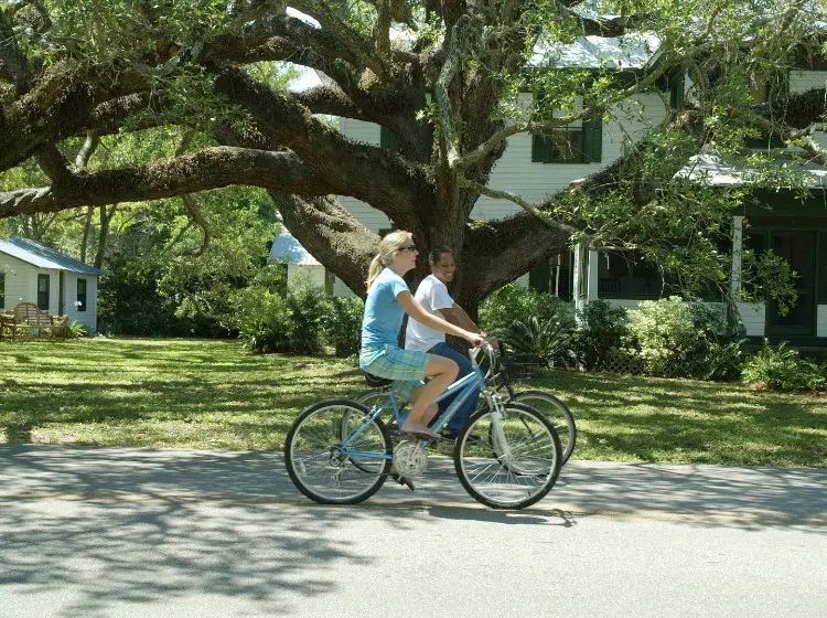 Couple riding bikes in Apalachicola